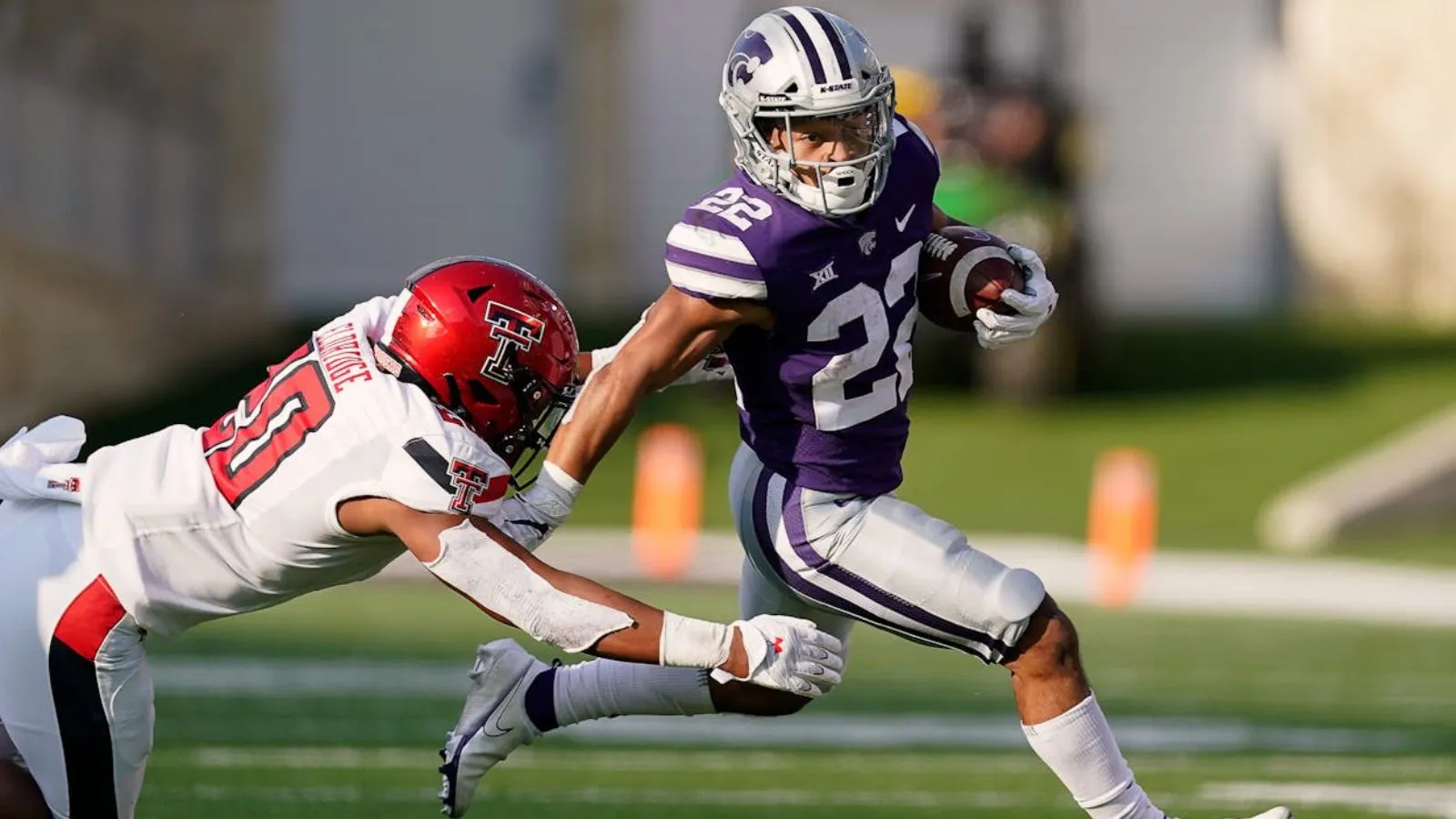 Read more about the article Deuce Vaughn Weight Insights for Fantasy Football 2026