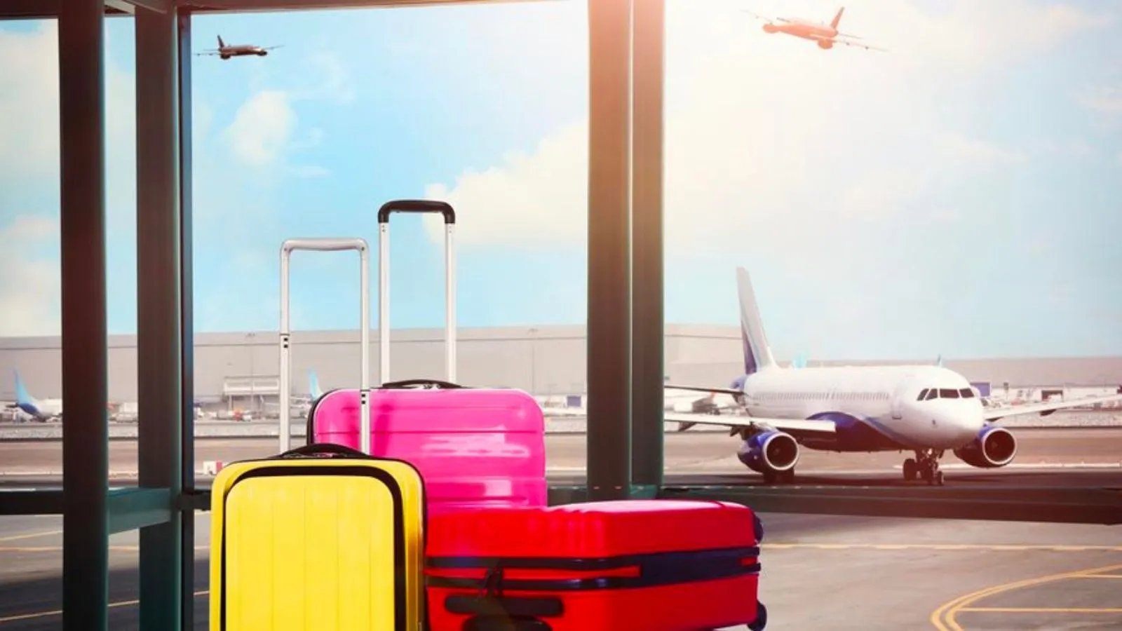 Read more about the article United Airlines Checked Bag Weight Limits Explained for Travelers